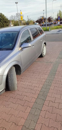 Opel Astra cena 7000 przebieg: 297000, rok produkcji 2006 z Łódź małe 29